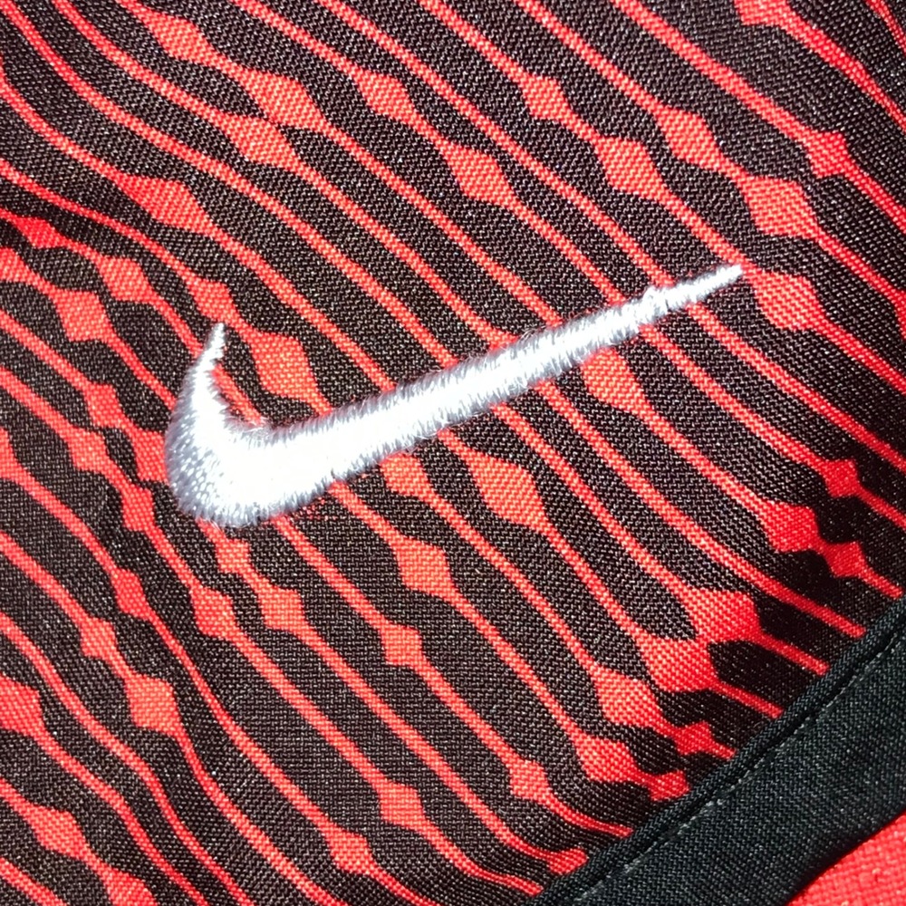 Nike Dri-FIT Running Shorts‎ Womens Medium Red Pattern Athletic Gym Walking - Picture 7 of 8